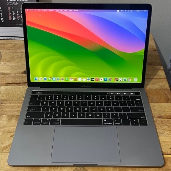 MacBook Pro Touchbar 2019 i7 16 / 512