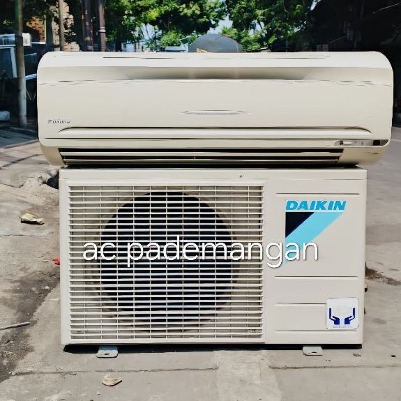 AC Daikin Thailand 1/2 PK R 32 SECOND