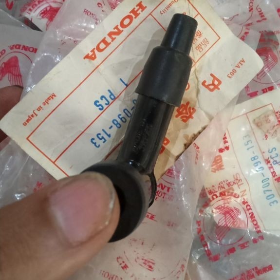 tutup busi cangklongan busi cup busi cop busi padud busi astrea star astrea prima astrea grand supra