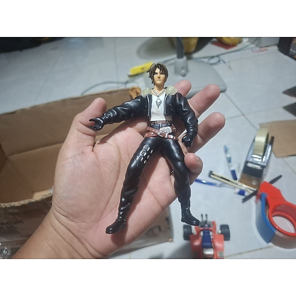 1999 Square Enix Bandai SQUALL LEONHART 6" Action Figure FINAL FANTASY VIII 8