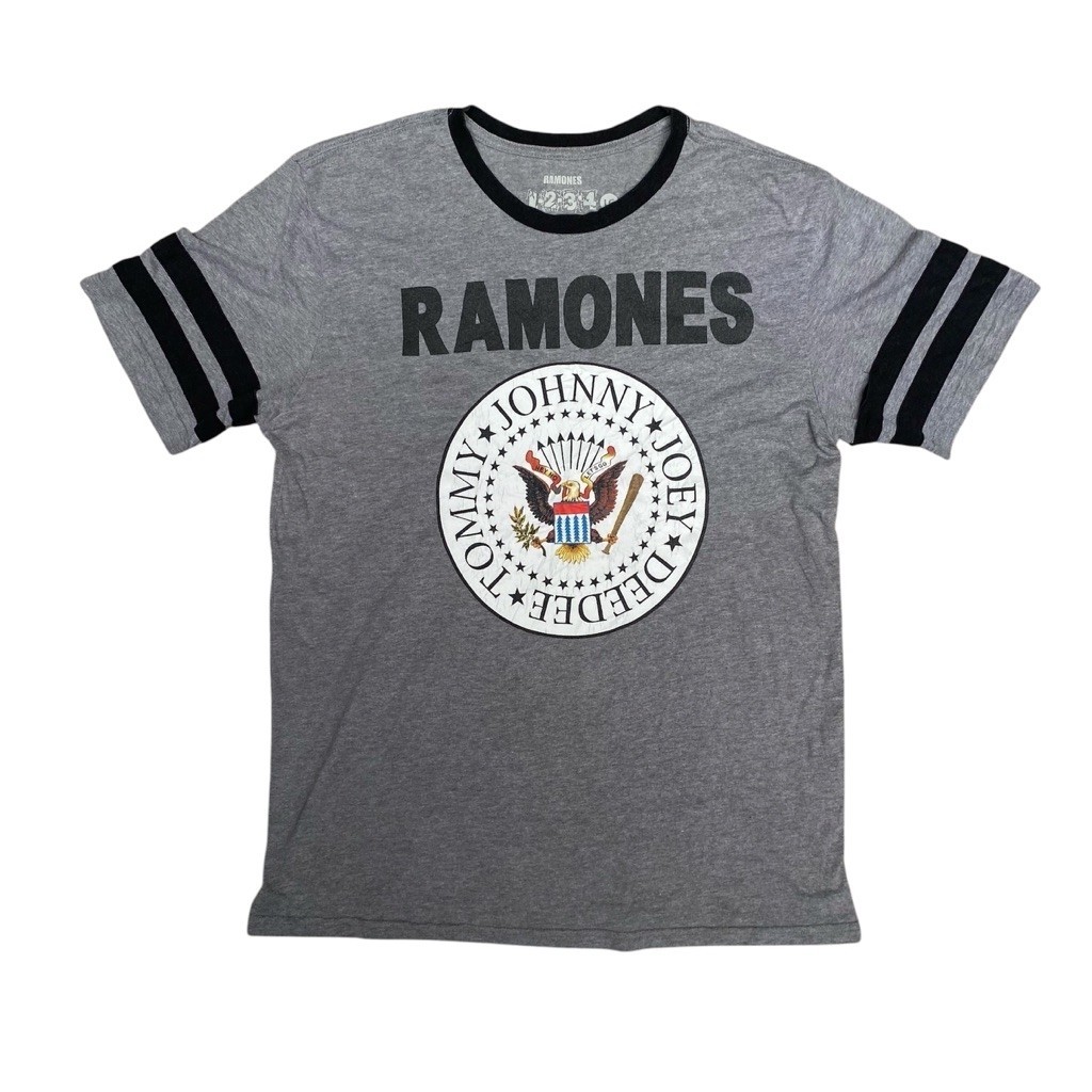 ringer tee ramones