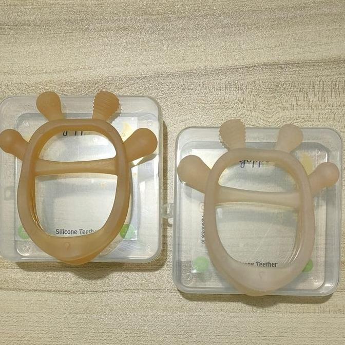 Yoppo Baby - Teether Gelang Jerapah free Case / Mainan Gigitan Bayi BPA Free  teether free Case