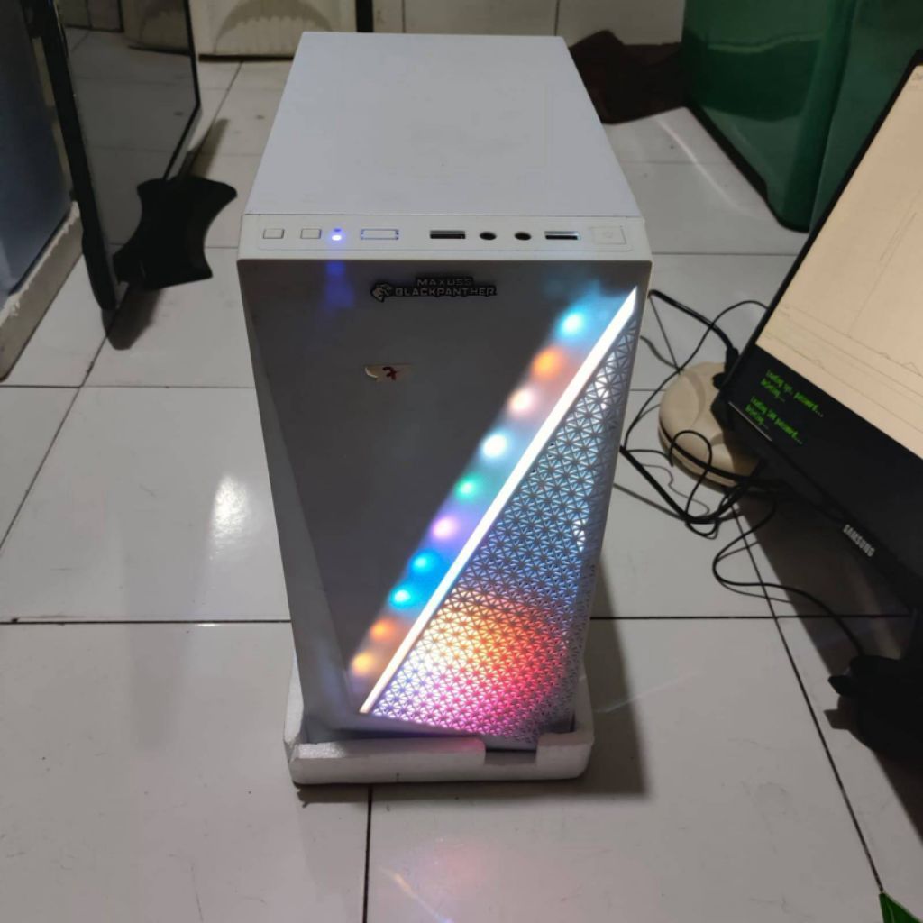 Casing  PC MAXUSS BLACKPANTHER 165-25 RGB  Kaca Mika Transparan Samping + 1 Fan Depan  Mulus Like Ne