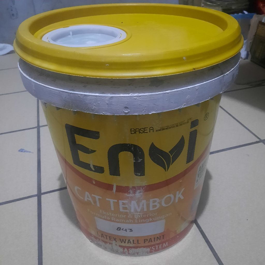 Ember Bekas Cat