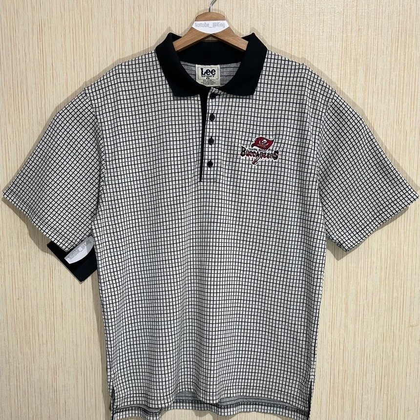 ‘LEE’ Sport NFL Tampa Bay Buccaneers Vintage 90’s Polo shirt