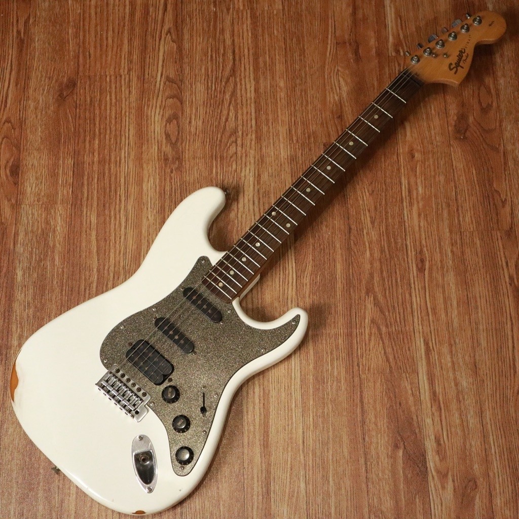 GITAR BEKAS SQUIER STRATOCASTER AFFINITY MIC ORIGINAL