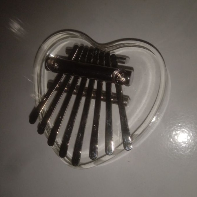 Preloved Mini Kalimba Bentuk Love, Alat Musik Dari afrika