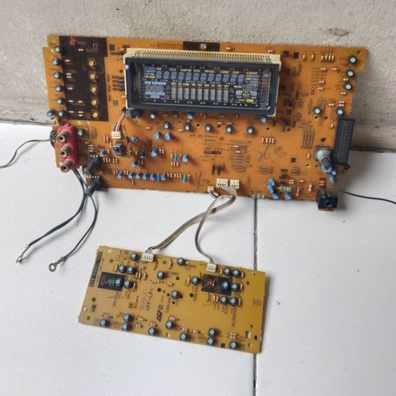 LAYAR DISPLAY COMPO SONY HCD - RV900D