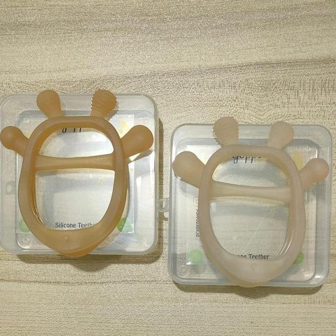 Yoppo Baby - Teether Gelang Jerapah free Case / Mainan Gigitan Bayi BPA Free  teether free Case