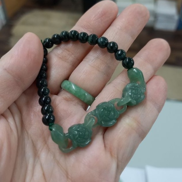Green Rose Interlock MyanmarJade Bracelet
