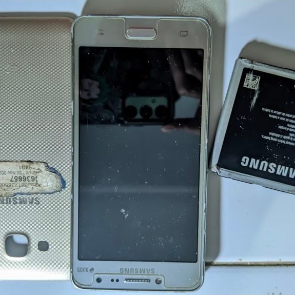 SAMSUNG J2 PRIME minus matot/hp ruksak/hp second