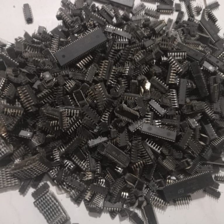 1 kg ic cucuk ,,, barang lama campur kondisi baru