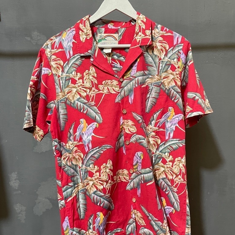 Kemeja 80s Hawaii Paradise Found  Tropical Parrots Magnum - M