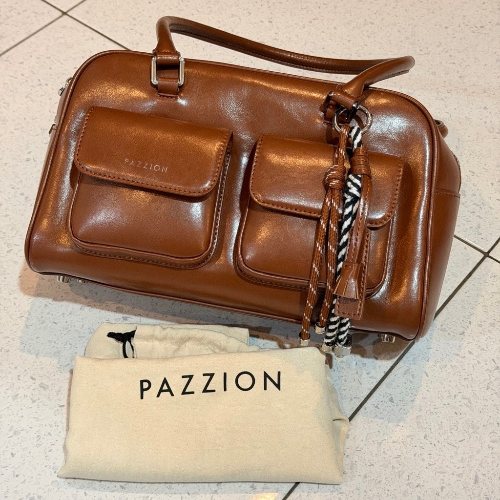 PRELOVED LIKE NEW TAS PAZZION