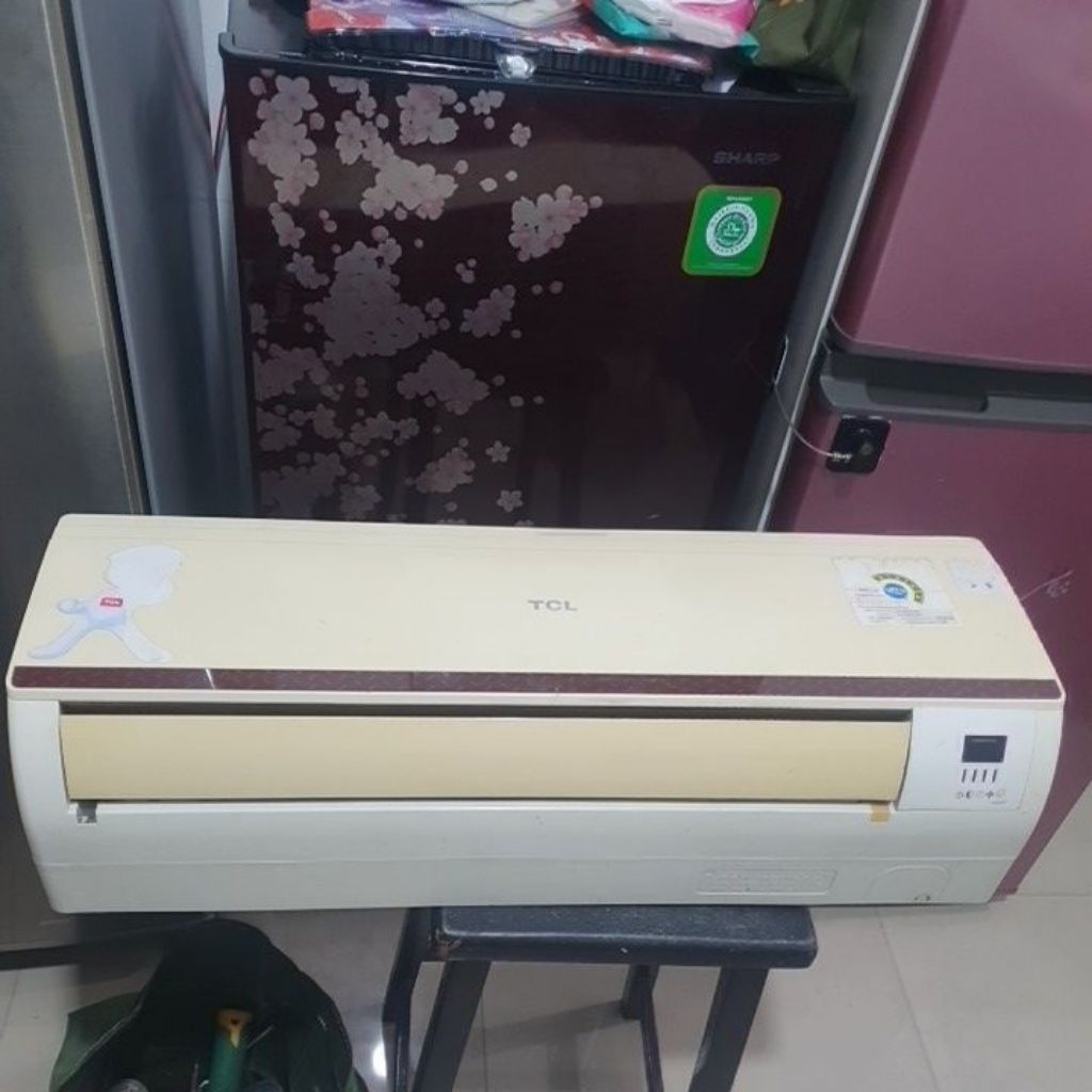 Second Ac Indoor TCL ( mulus dam ori)