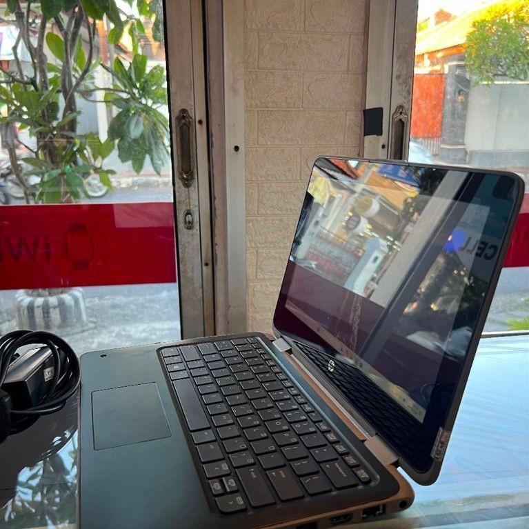 Second Laptop HP Probook x360 11 G4 Ram 4 - SSD 256GB