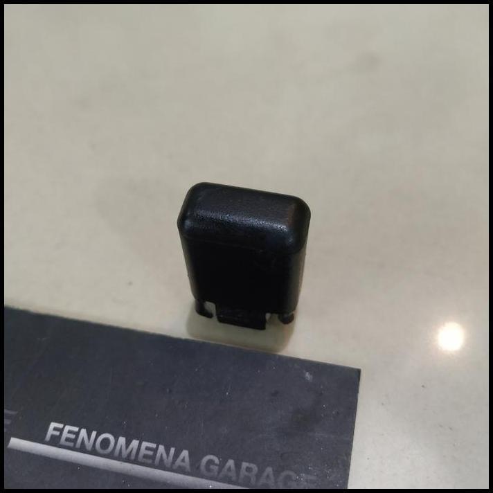 BEST DEAL ORIGINAL BMW E38 DOOR PIN 