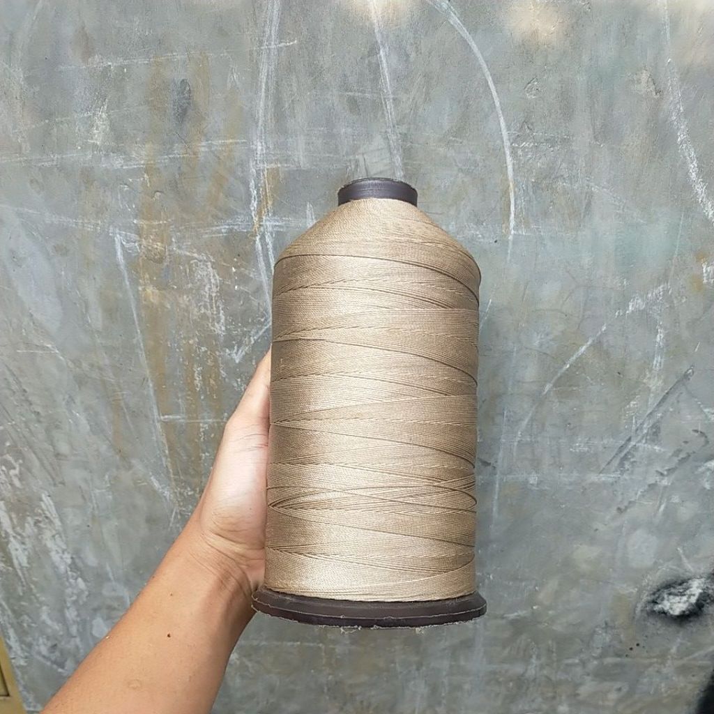 Benang nilon layangan + 3000m. Benang nilon layangan kontes. Benang nilon layangan kones besar.