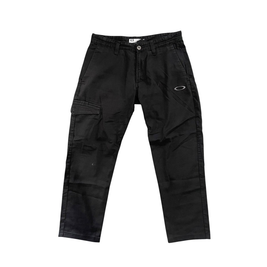 Preloved Chino Oakley