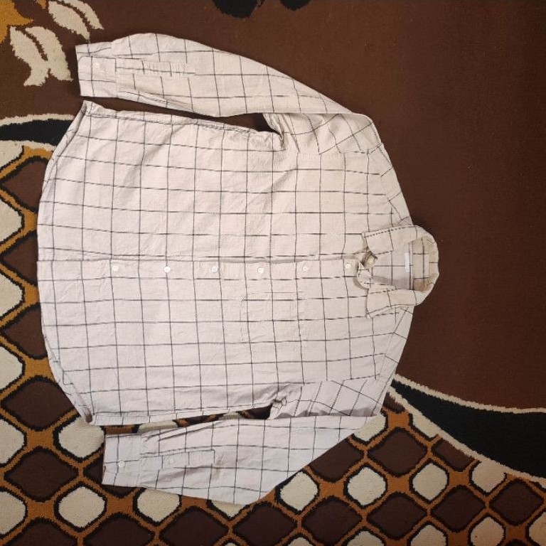kemeja flanel UNIQLO gu R16