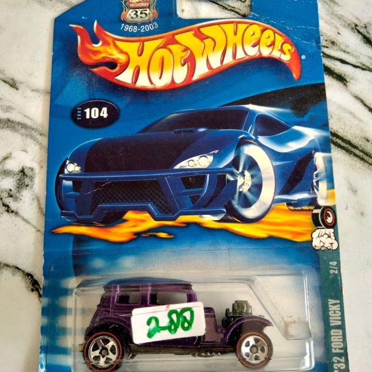 Hot Wheels 32 Ford Vicky Purple