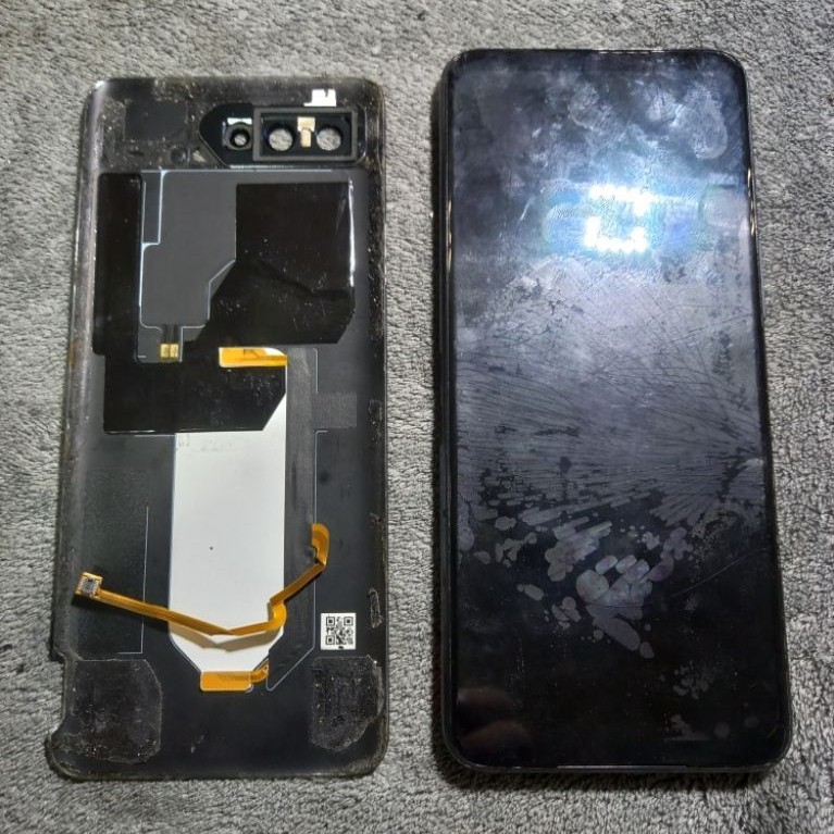 BAHAN ASUS ROG Phone 5s Hidup normal minus Lcd Tested