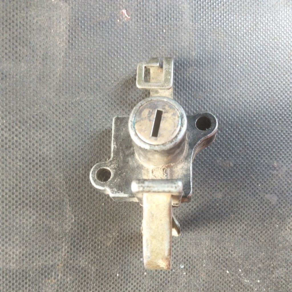 kunci jok bahan  Tiger 2000 bekas original