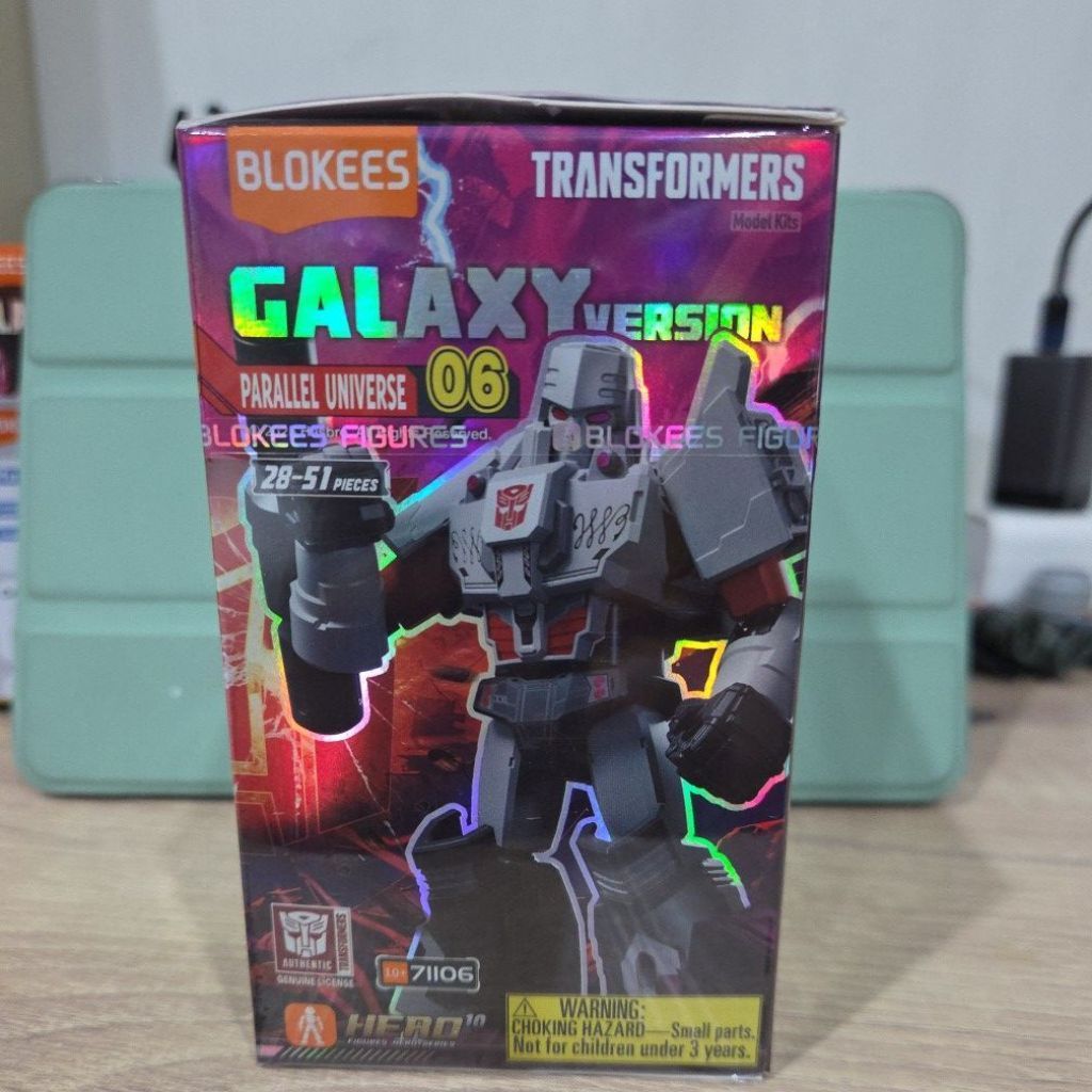 Blokees Transformers Galaxy Version 06 Parallel Universe Kickback (OFC)
