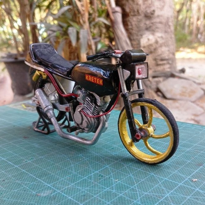 miniatur herex GL kretek W9 style bahan pvc