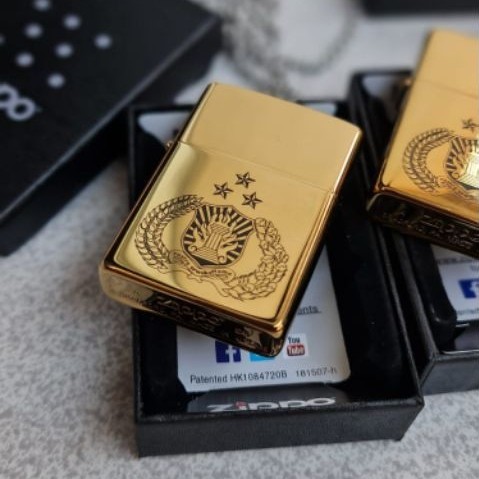 Zippo lighter warna emas dengan Custom logo, kotak hadiah