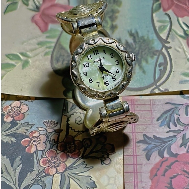 Geneva vintage bangle watch