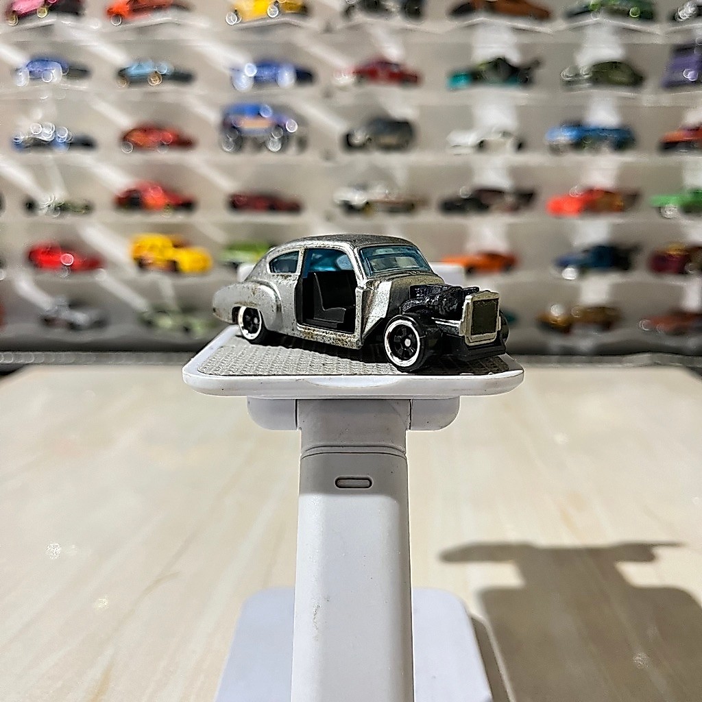 Hotwheels Chevy Fleetline loose 99%