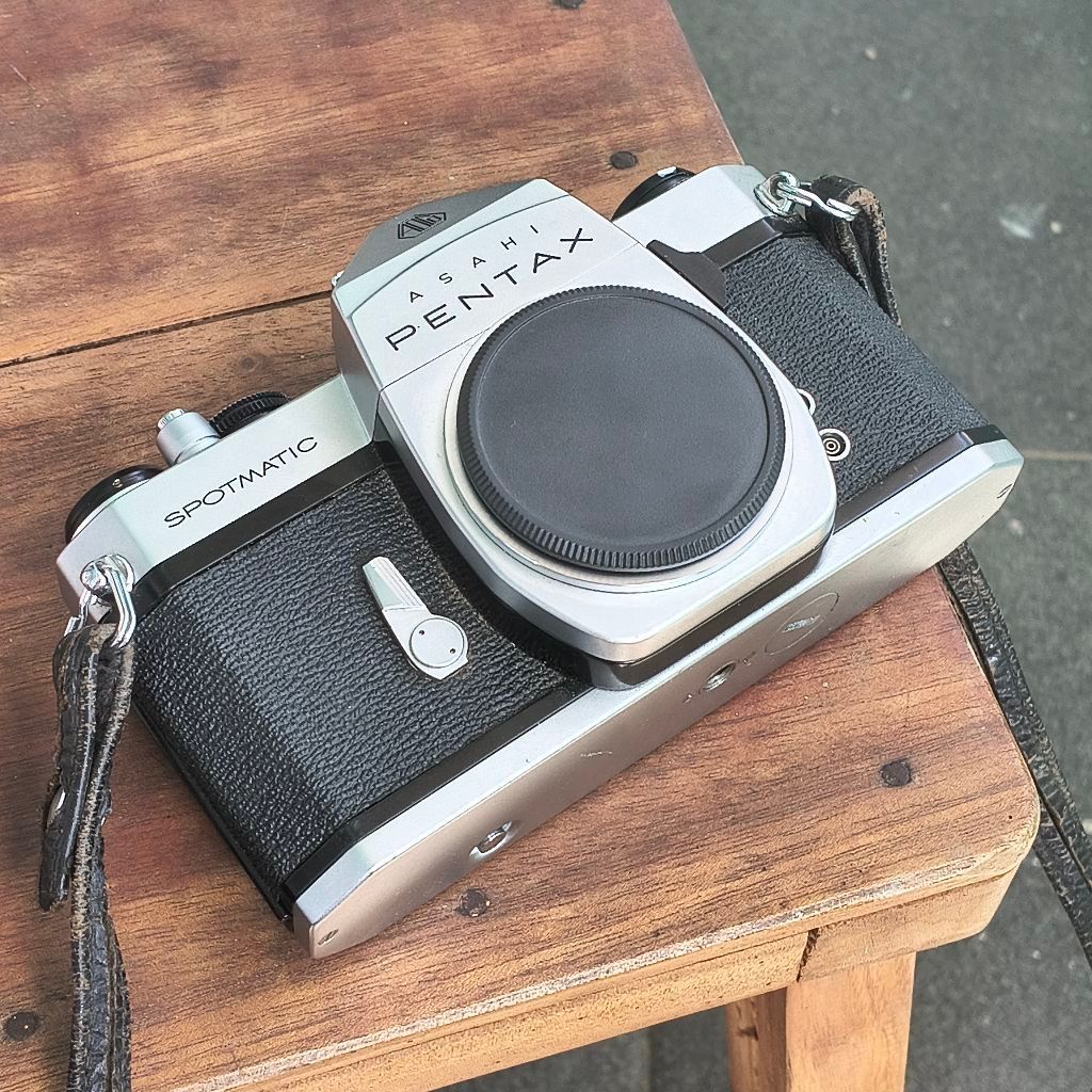 Kamera analog Pentax Spotmatic SP Body only cakep