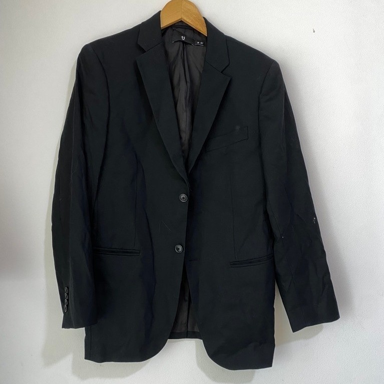 Preloved jas blazer uniqlo (like new)