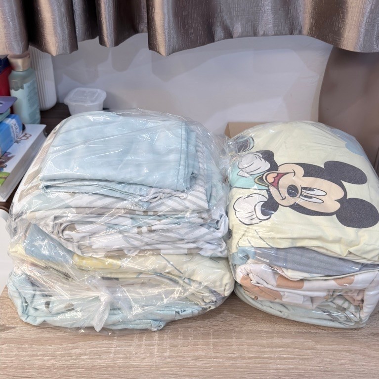preloved sprei 160x200 mickey