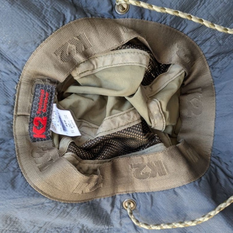 topi outdoor K2 second sekali pake