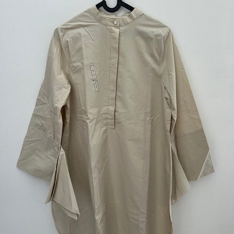 Baru dengan tag - Baju brand Kamiidea size S