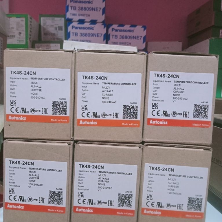 TEMPERATURE CONTROLLER AUTONICS TK4S-24CN 100-240VAC ORIGINAL AUTONICS MADE IN KOREA