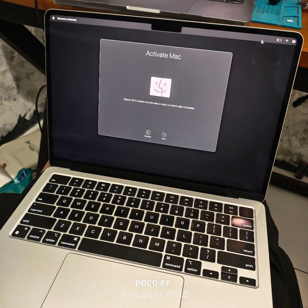 Macbook Air M3 13-inch (2024) Lock iCloud
