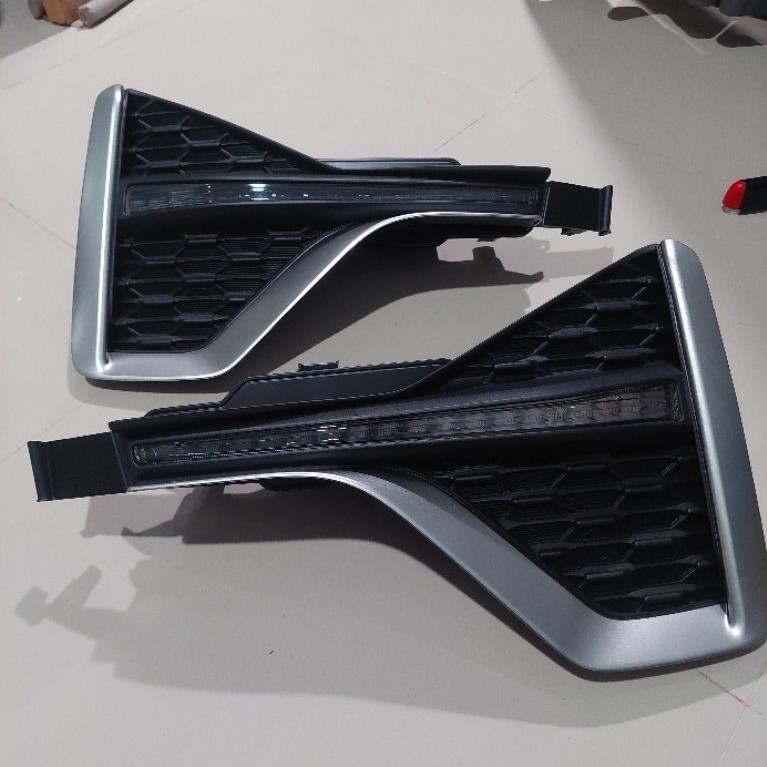 DRL Innova Zenix/DRL + Cover Innova Zenix/Lampu DRL Innova Zenix/DRL Zenix Type Q