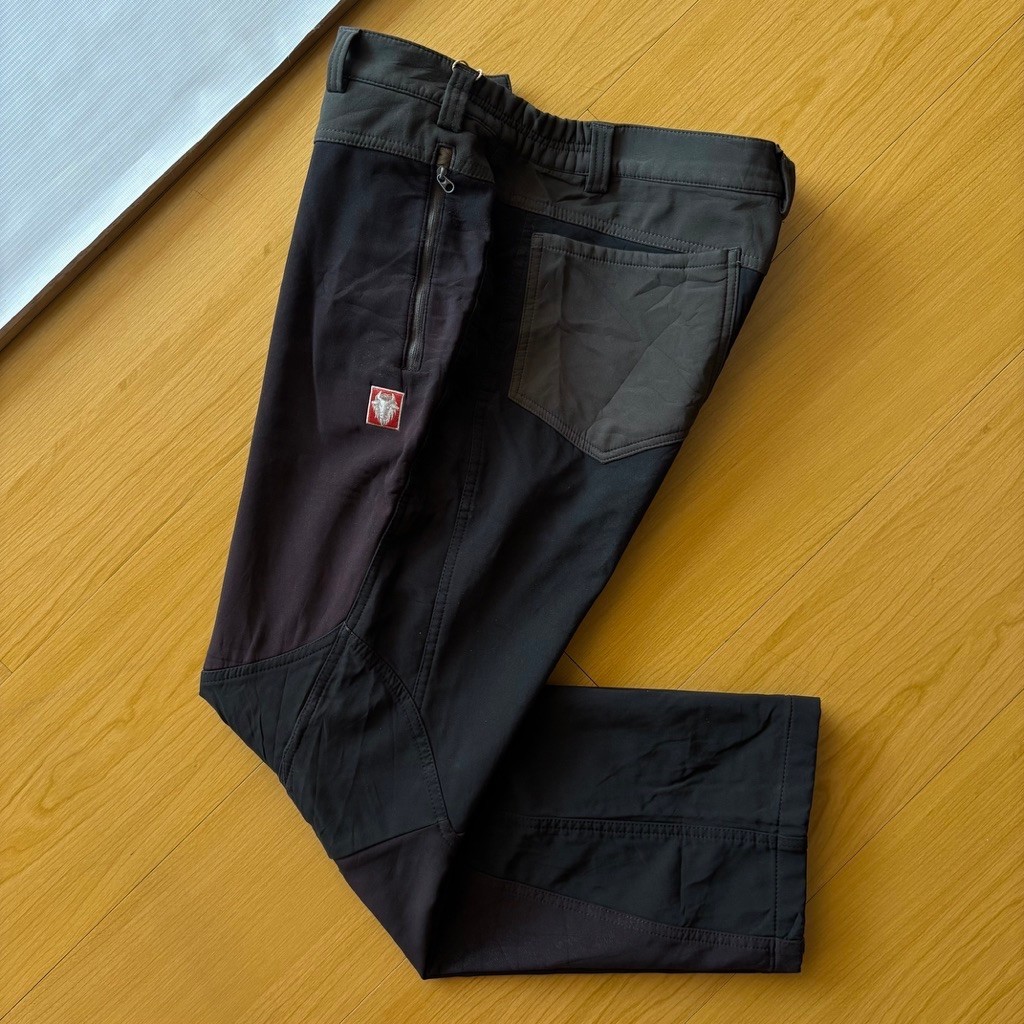 Celana Outdoor blackyak