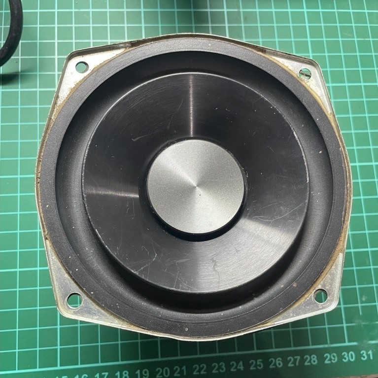 Speaker 4 in 4 inch LG 4 Inch Woofer bass udah test