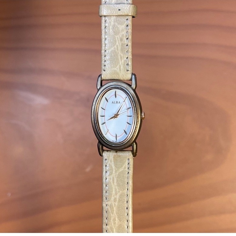 Jam tangan Vintage Alba Oval