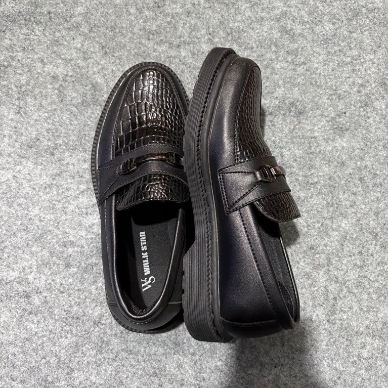 Sepatu Loafers Slip On Croco Hitam Second