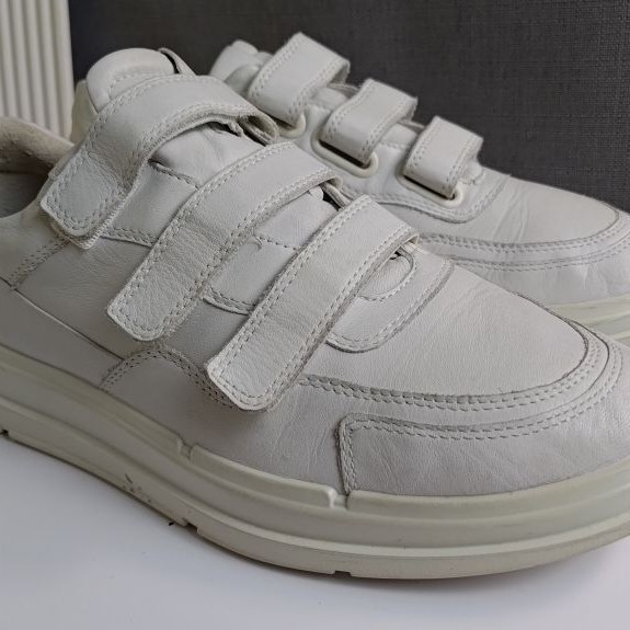 Sepatu ecco 43/ 27,5cm second