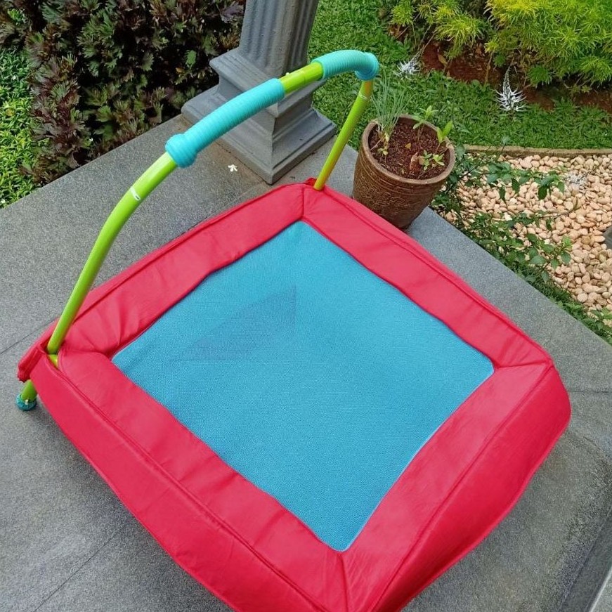 PRELOVED  Mini Trampolin ( Kain alas Rusak)