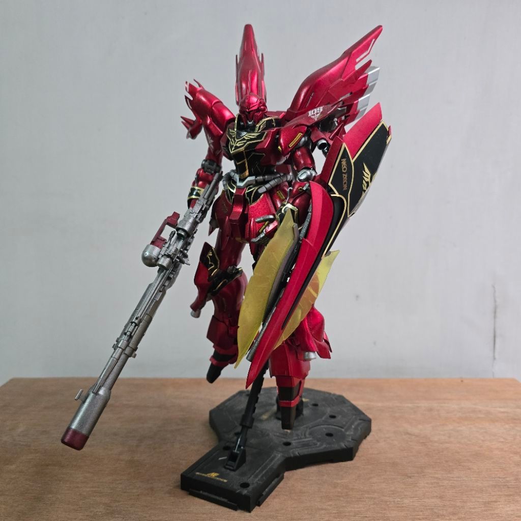 MG 1/100 sinanju bandai repaint