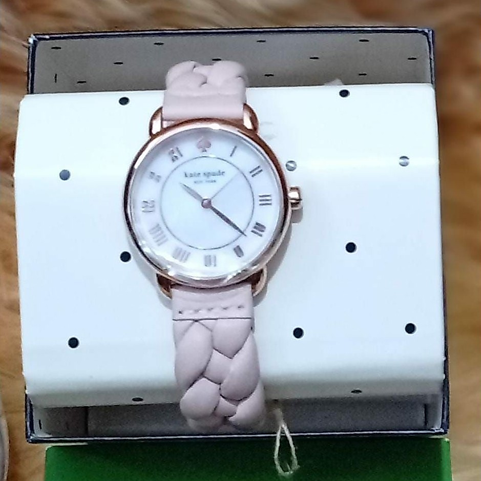 Jam TangganKate Spade