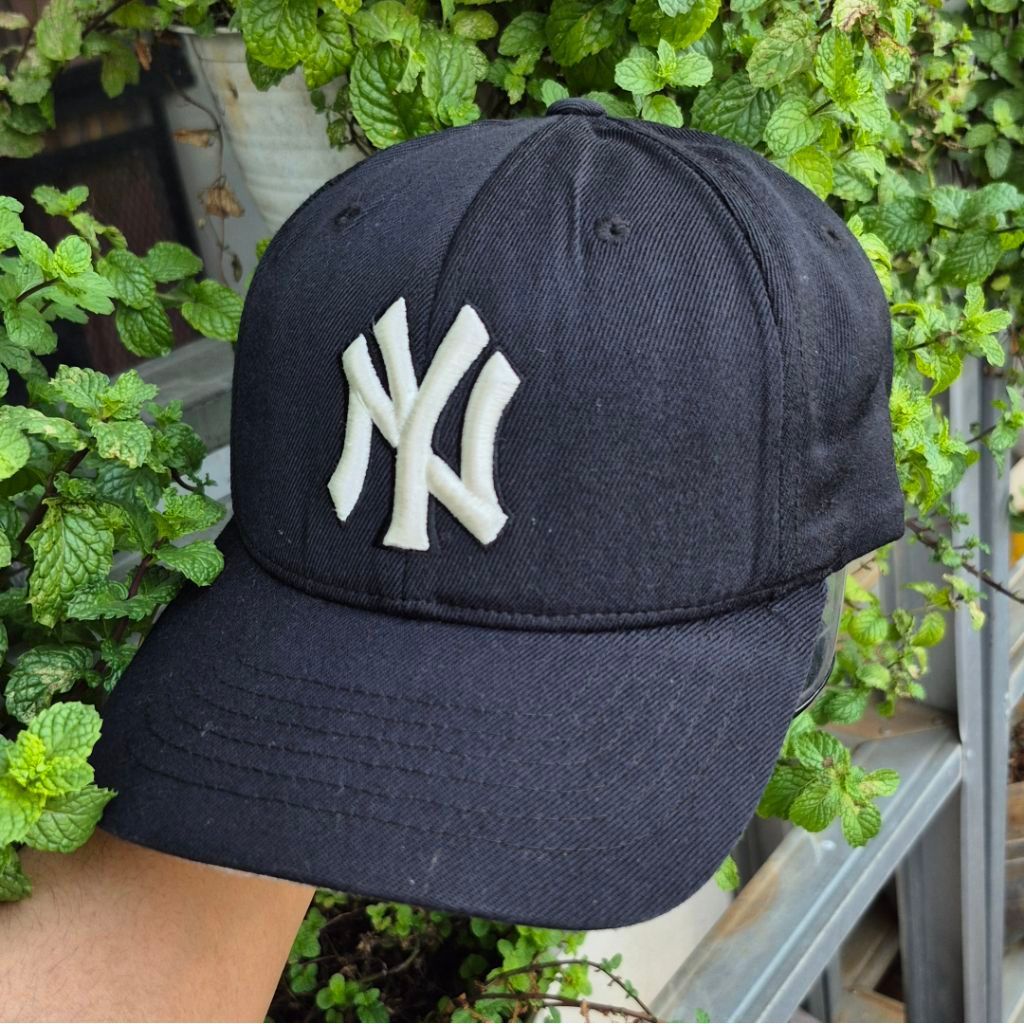 Topi NY New York Yankees MLB Hitam Build Up