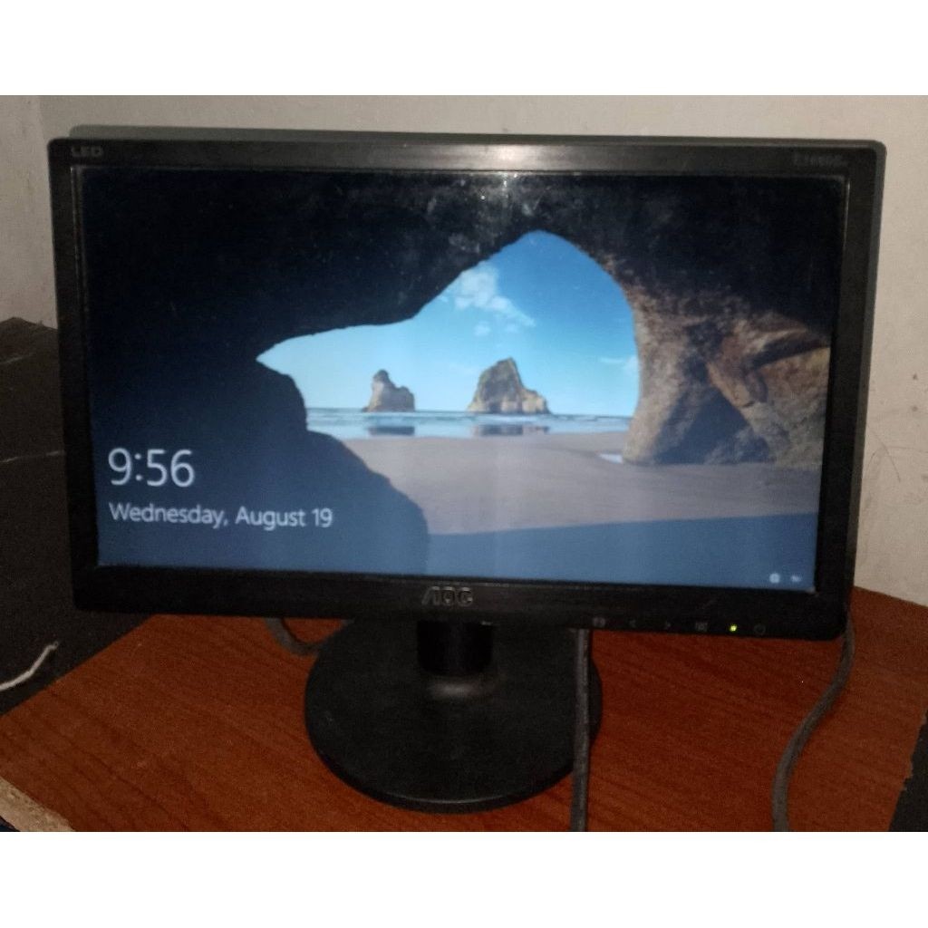 LED Monitor Komputer AOC E1660Sw Layar 16inch Wide Second